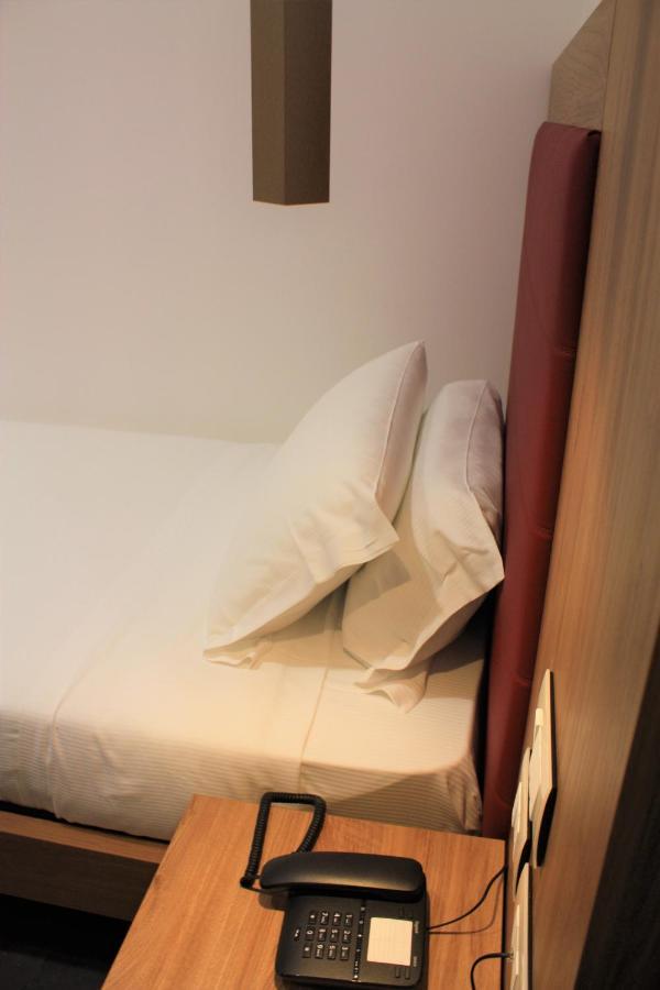 V Hotel Ancona Exterior photo