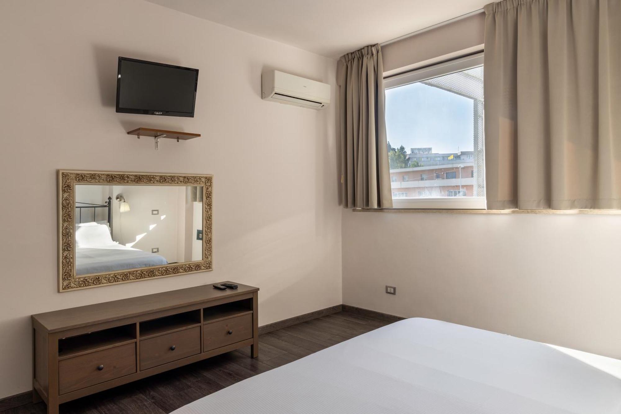 V Hotel Ancona Exterior photo